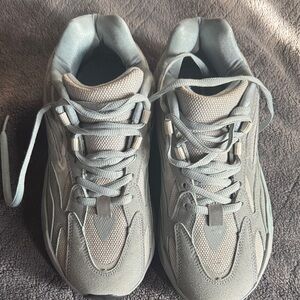 Yeezy Kids Sneakers in Light Gray